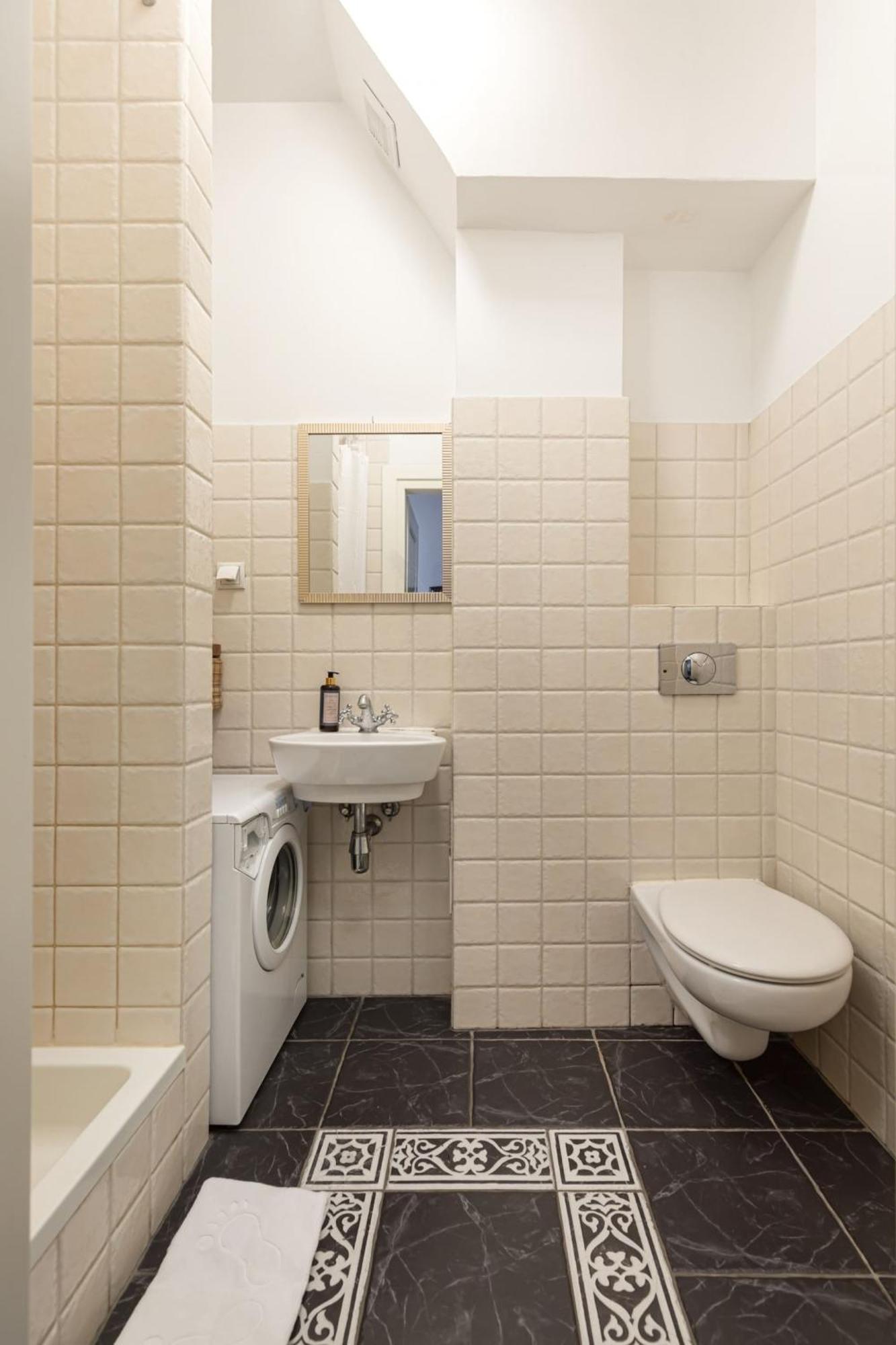 Fashioned Apartment Rycerska By Noclegi Renters Warsawa Bagian luar foto