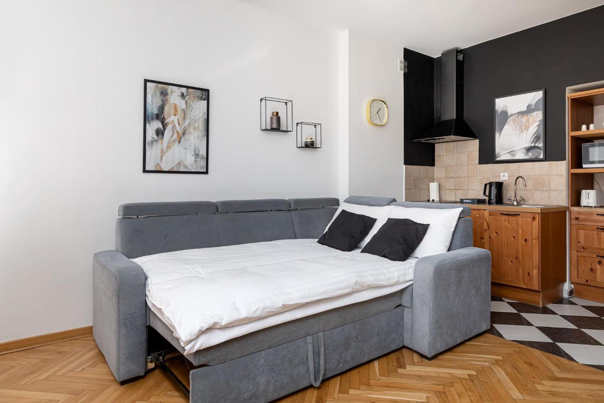 Fashioned Apartment Rycerska By Noclegi Renters Warsawa Bagian luar foto