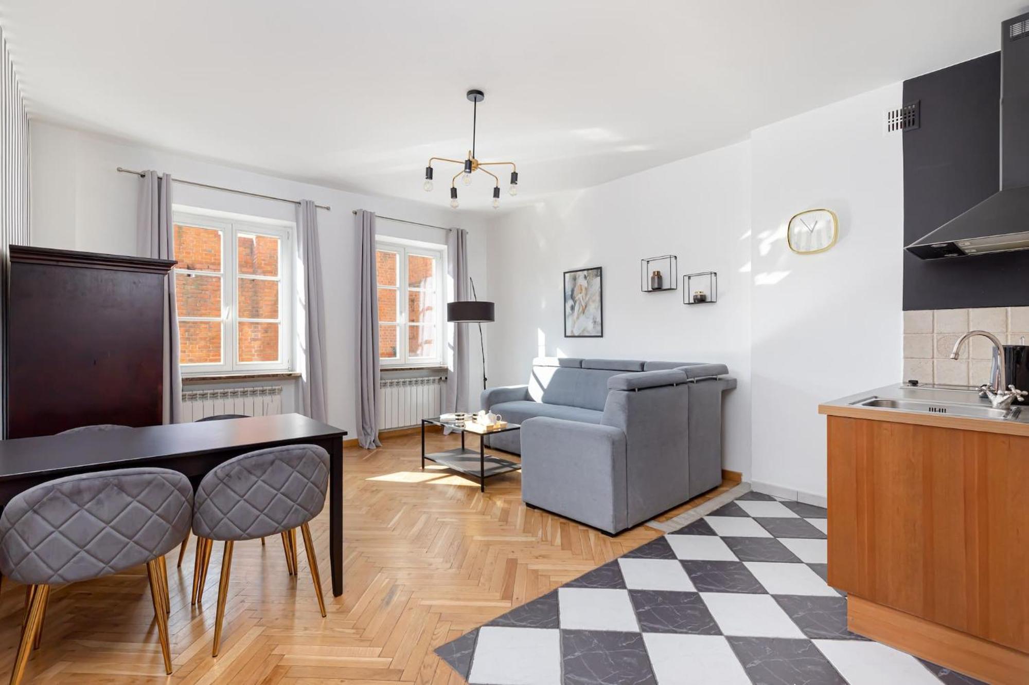 Fashioned Apartment Rycerska By Noclegi Renters Warsawa Bagian luar foto