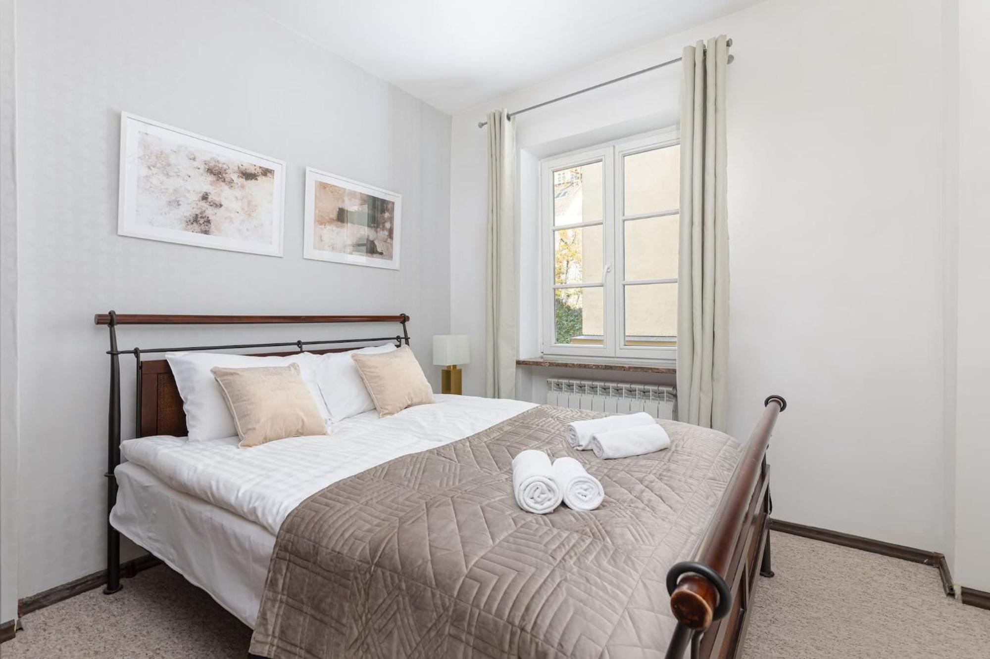 Fashioned Apartment Rycerska By Noclegi Renters Warsawa Bagian luar foto